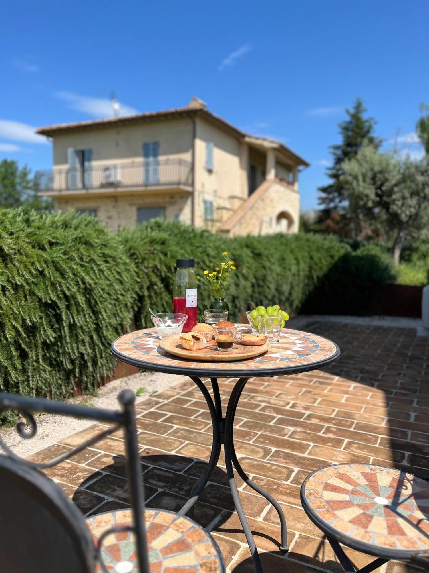 Agriturismo Qui E Ora Bevagna Kamer foto